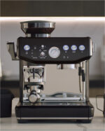 SAGE Cafetera express - SAGE BARISTAIMPRESSTRUFFE, 15 bar, 1850 W, 480 ml, 2 tazas, Negro - Imagen 4
