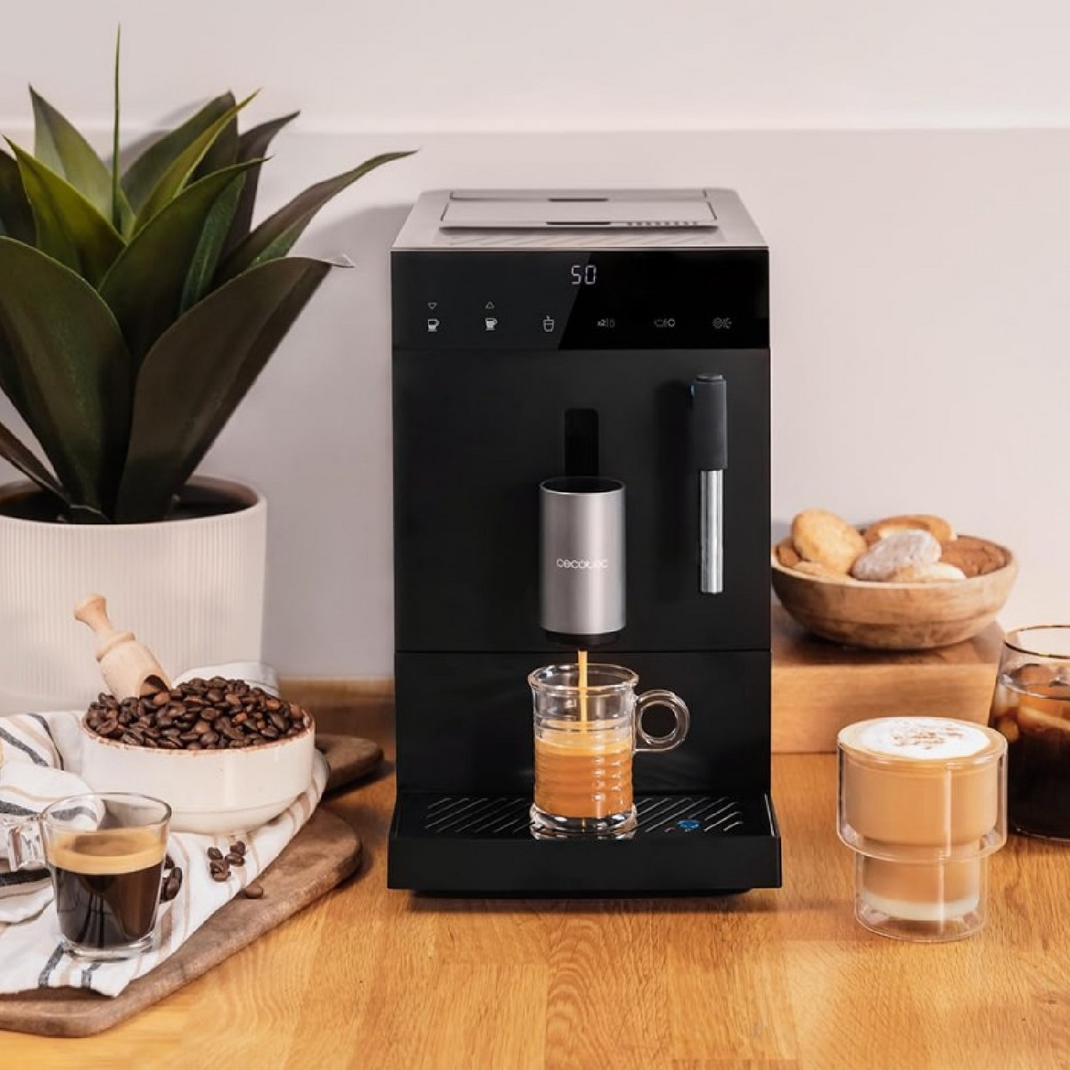 108637781_1 CECOTEC Cafetera superautomática - CECOTEC Cremmaet Compact Steam, 19 bar, 1470 W, 1 tazas, Negro - Imagen 1