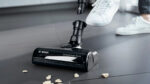 BOSCH Aspirador escoba - BOSCH BBS712A, 18 V, Depósito 0,3 l, Autonomía 80 min, Negro y gris antracita - Imagen 7