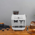 SMEG Cafetera express - SMEG EGF03WHEU, 20 bar, 1650 W, 2 tazas, Inox - Imagen 6