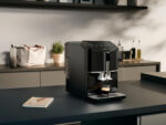 SIEMENS Cafetera superautomática - SIEMENS EQ.300 TF301E19, 15 bar, 1300 W, 1 tazas, Negro - Imagen 3
