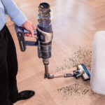 CECOTEC Aspirador escoba - CECOTEC Conga Rockstar 12500 Stellar AquaPet Flex, 700 W, Potencia de succión 310 AirWatt, Depósito 0,5 l, Autonomía 120 mi - Imagen 4