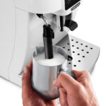 DE Cafetera superautomática - DE LONGHI Magnifica S ECAM220.20.W, 15 bar, 1450 W, 2 tazas, Blanco - Imagen 3