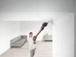 Dyson Aspirador escoba - Dyson Cyclone V10™ Absolute, Potencia succión 150 AW, Sin cable, Tecnología ciclónica, 60 min, Níquel - Imagen 5