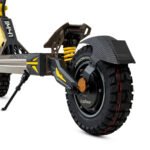 ECOXTREM Patinete eléctrico - ECOXTREM M41 Armored Dual LR, Pot. máx. 3200 W, Carga máx. 120 kg, 85 km autonomía, 24000 mAh, Amarillo - Imagen 5